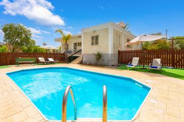 Ferienhaus für 6 Personen, mit Terrasse und Garten auf Zypern