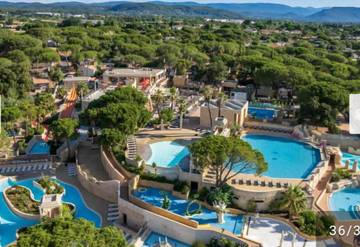 Camping pour 6 personnes, avec terrasse et vue, animaux acceptés à Le Muy
