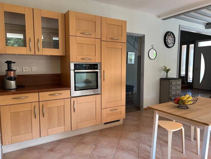 Location de vacances pour 14 personnes, avec jardin à Doucier - 4