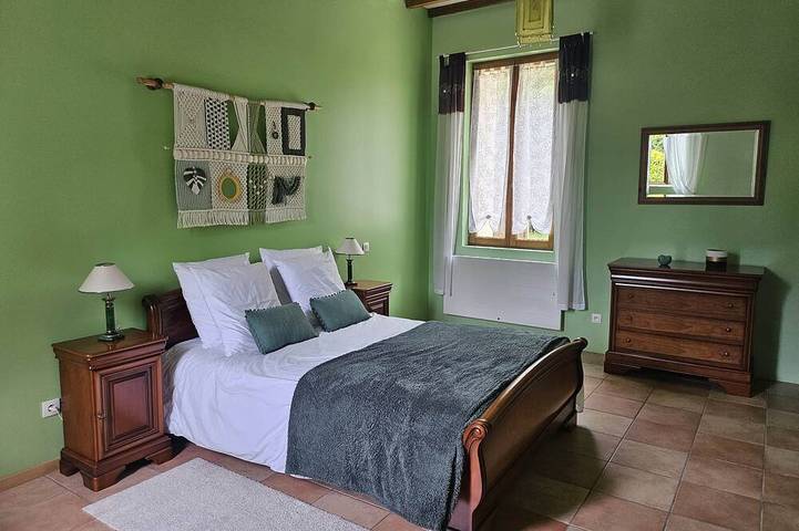 Location de vacances pour 6 personnes, avec jardin à Rillé - 2