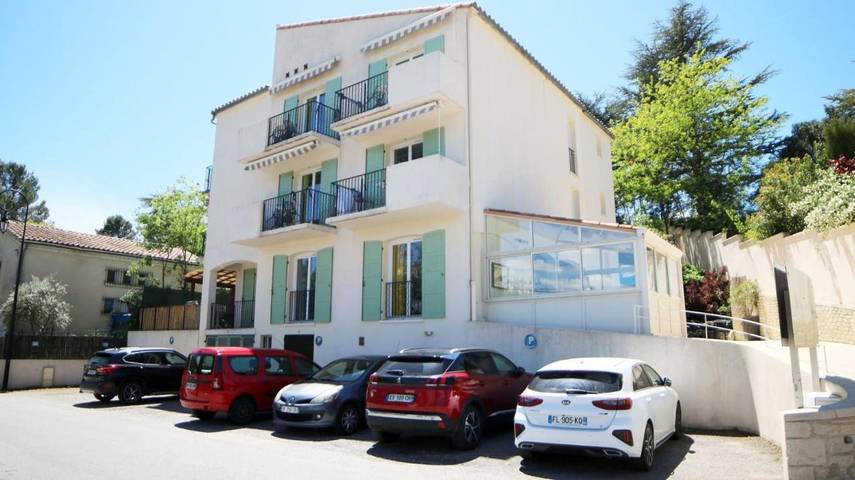Appart’hôtel pour 2 personnes, avec Balcon et Terrasse ainsi que Jardin et Vue
