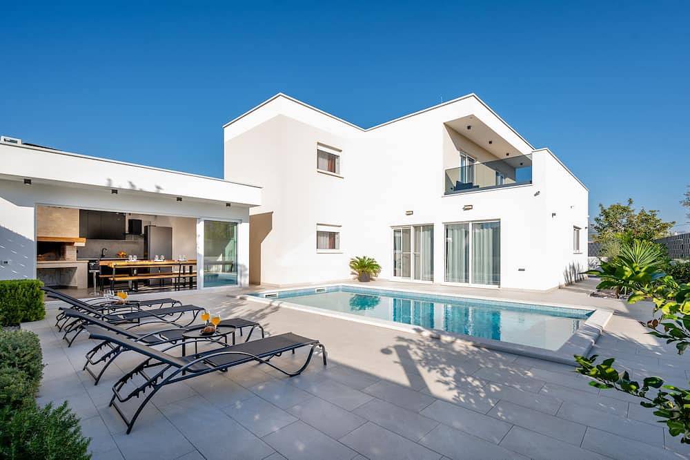 Casa vacanza a Kastela a partire da 468€ a notte
