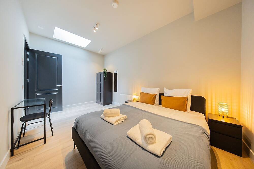 Entire apartment, Rotterdam Oasis 3 Bdr apartment Juf in Rotterdam, South Holland