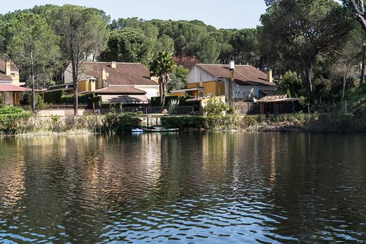 Casa rural con piscina para 7 personas, con Terraza y Jardín además de Piscina y Vistas al lago en Córdoba