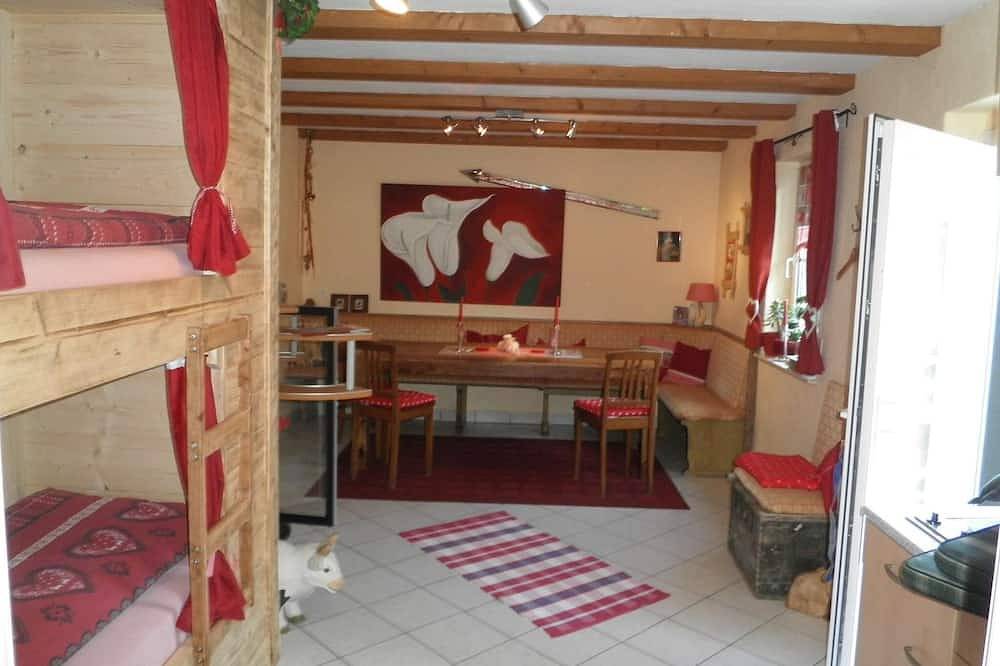 Ganze Wohnung, ☀️☀️☀️ gemütliche Ferienwohnung mit Zusatzraum zum erweitern🌞🌞🌞 in Schwalefeld, Willingen