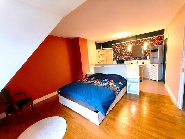 Location de vacances pour 8 personnes, avec jardin dans Office De Tourisme Du Pays De Mauriac - 4