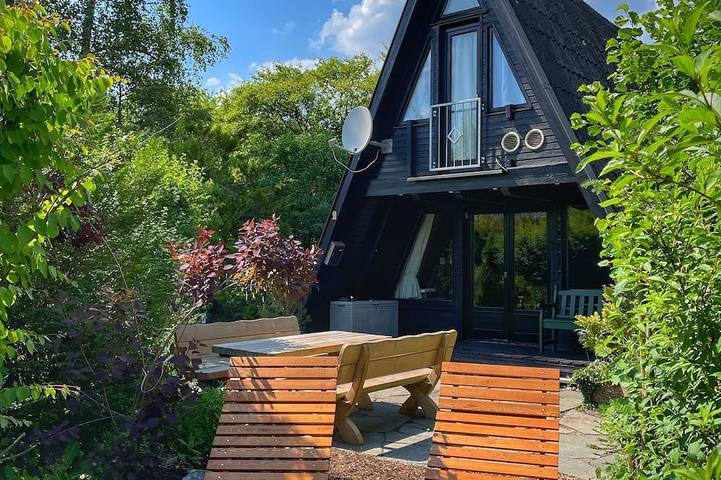 Ferienhaus für 4 Personen, mit Terrasse und Garten in Meschede