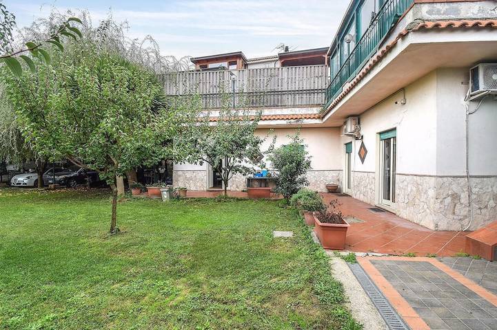 Holiday apartment for 6 people, with garden - 1