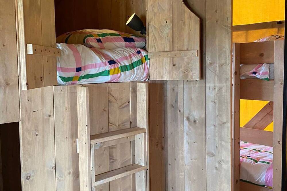 Camping Hofstede Zonnevliet - Safaritent in Zonnemaire, Zeeuwse Kust