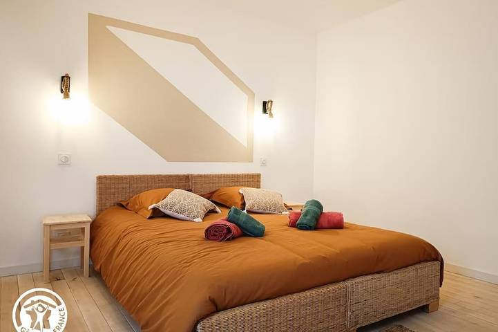 Location de vacances pour 8 personnes, avec jardin à Crégols - 2