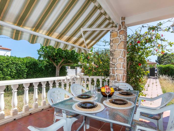 Apartamento para 5 personas, con Terraza y Jardín en La Ametlla de Mar