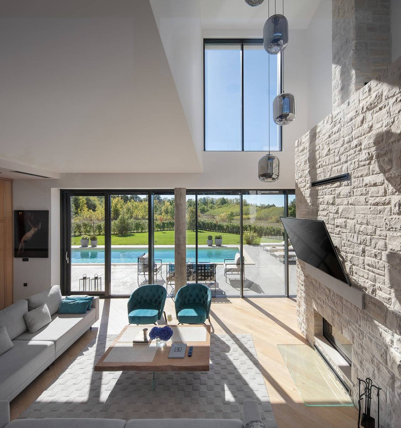 Astounding Istra Villa | 4 Bedrooms | Villa Mediterranean Influence in Sveti Lovreč Pazenatički, Zentralistrien
