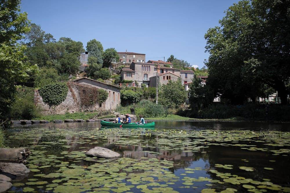 Cottage in Clisson by the Sèvre River in Clisson, Nantes region