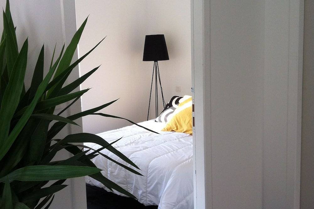 Appartement entier, Appartement vue  sur le port au coeur de Granville in Granville, Côte de la Déroute