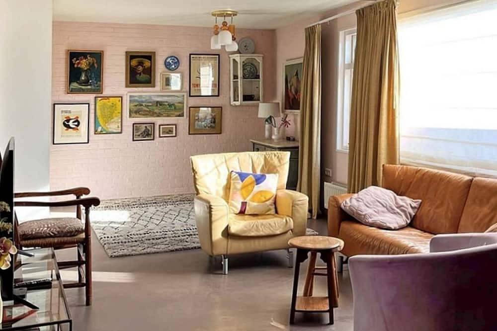 Romantic Studio in heart of Westenschouwen — 5 min from the beach! in Burgh-Haamstede, Zeeuwse Kust