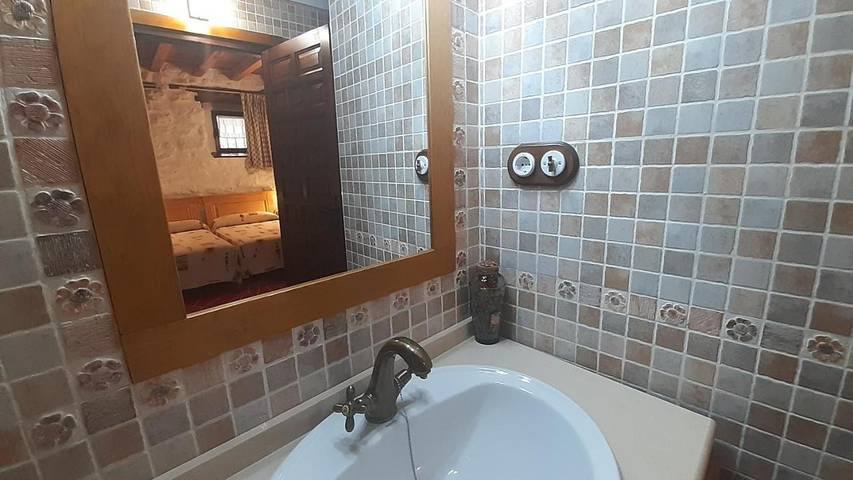 Casa rural para 2 personas en Tierras del Burgo - 2