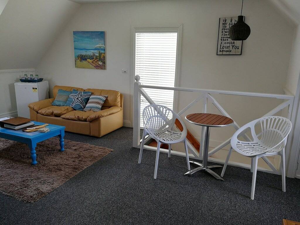 Gowrie Guest House - Where hospitality meets the sea! in Shire of Wellington