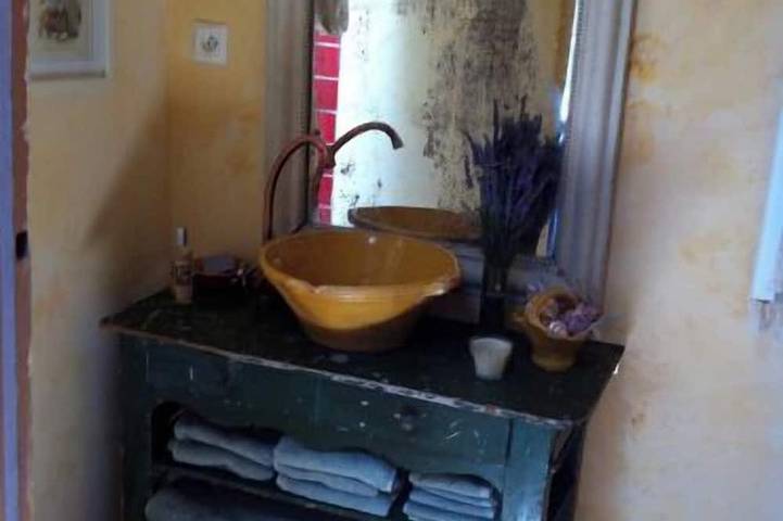 Location de vacances pour 4 personnes, avec piscine et terrasse à Aigne - 4