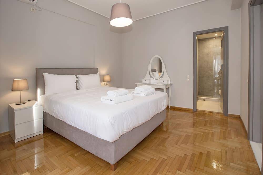 Entire apartment, Cozy apartment in Syntagma-Plaka in Central Section of Athens, Athens
