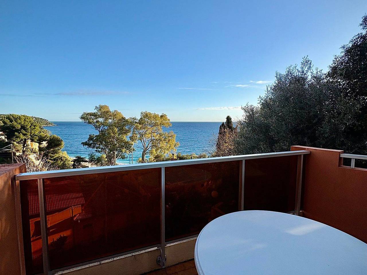 Studio entier, Studio pour 6 personnes avec Wi-Fi, vue mer à Roquebrune-Cap-Martin in Roquebrune-Cap-Martin, Région de Nice