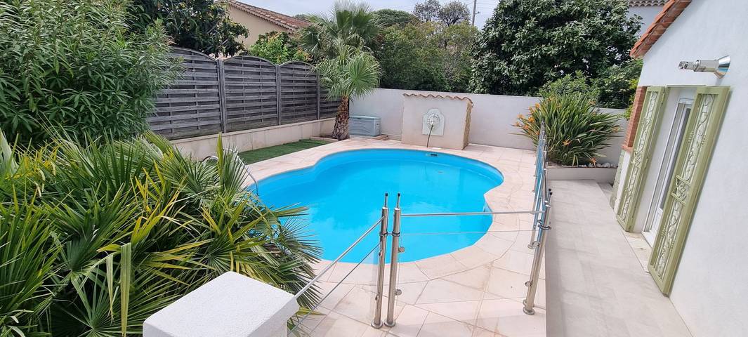 Villa pour 6 personnes, avec piscine ainsi que jardin et terrasse dans Saint-Aygulf - 2
