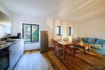 Chambre d’hôte pour 4 personnes, avec piscine ainsi que jardin et vue à Saint-Didier-en-Velay