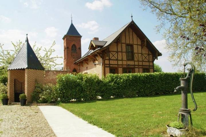 Gîte pour 4 personnes, avec terrasse à Sentelie