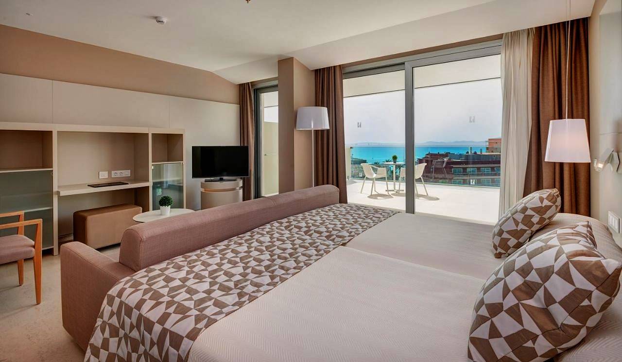 Hôtel pour 10 personnes avec jacuzzi in Can Pastilla, Palma de Majorque