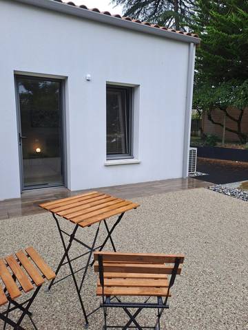 Chambre d’hôte pour 2 personnes, avec jardin à Saint-Prouant