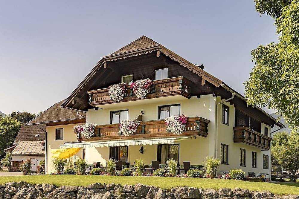 Ganze Wohnung, Ferienwohnung 1 mit 1 Schlafzimmer - Gästehaus Kloibergütl in Sankt Gilgen, Salzkammergut