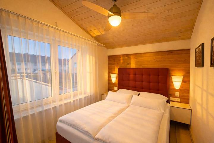 Ferienwohnung für 2 Personen, mit Terrasse und Ausblick