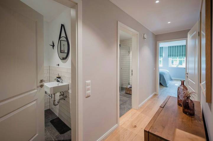 Ganze Wohnung, Forsthaus-Chic: Apartement mit See- und Waldblick in Friedeburg, Landkreis Wittmund
