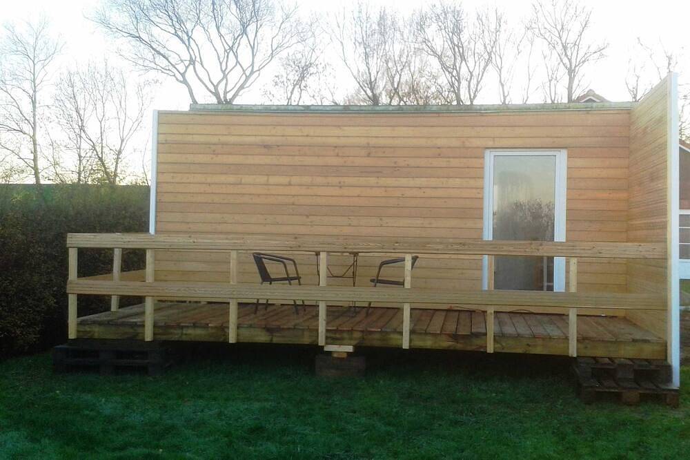 Tiny House 1 mit Terrasse, sehr ruhig in Kollmar - Luxus Chalet mit Terrasse in Kollmar, Kreis Steinburg