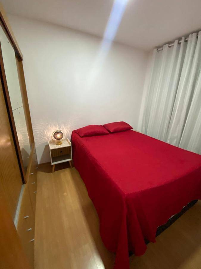 Casas e apartamentos de temporada para 5 pessoas, com piscina e vista em Duque de Caxias