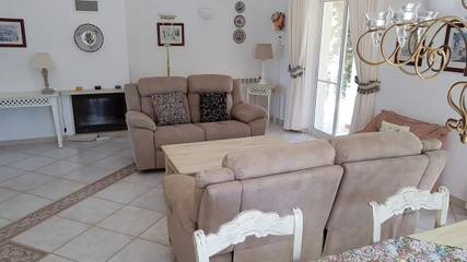 Casa De Férias para 6 Pessoas em Estômbar, Estômbar e Parchal, Foto 1