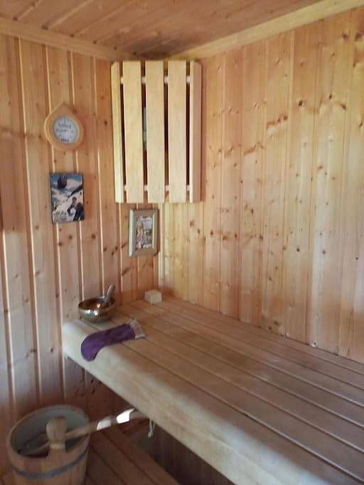 Bas de villa, 2 terrasses, piscine, Spa, sauna... in Neffes, Région de Gap