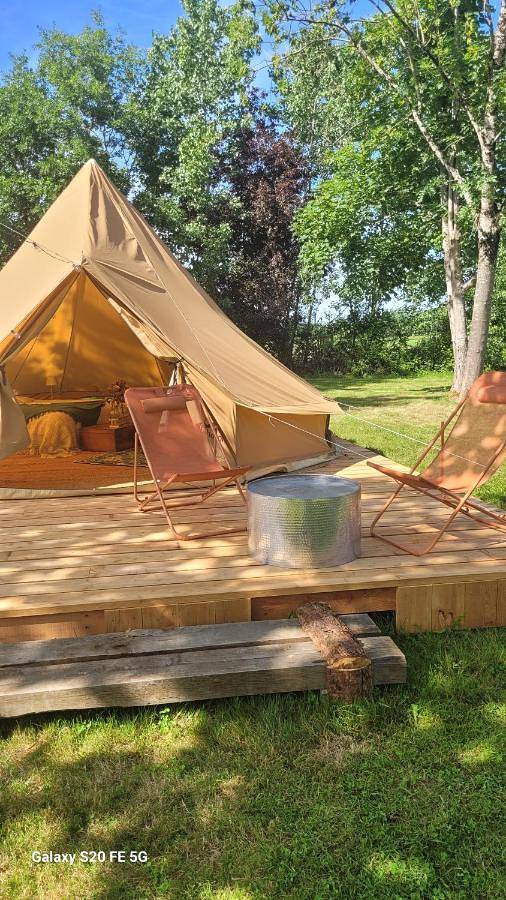 Sous les etoiles, camping le sorbier in Montignac, Périgord Noir