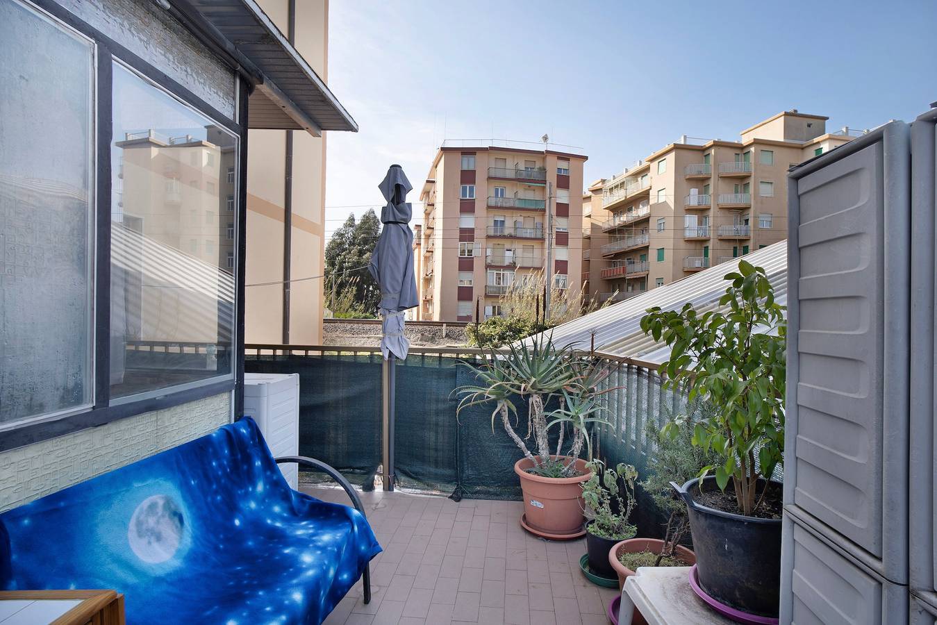 Appartamento intero, Appartamento 'Casa Del Sole' con vista sul mare e terrazza privata in Vallecrosia, Riviera di Ponente