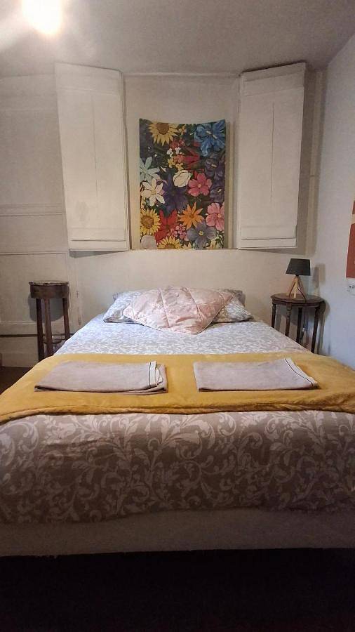 Chambre d’hôte pour 2 personnes, avec vue dans Prat de Bouc Haute Planèze