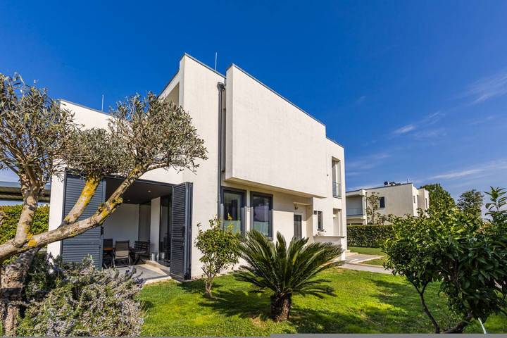 Villa mit pool für 10 Personen, mit Balkon und Pool sowie Garten in Albanien - 3