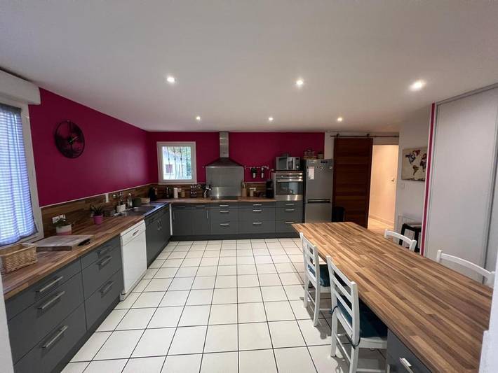 Gîte pour 4 personnes, avec terrasse à Séméac