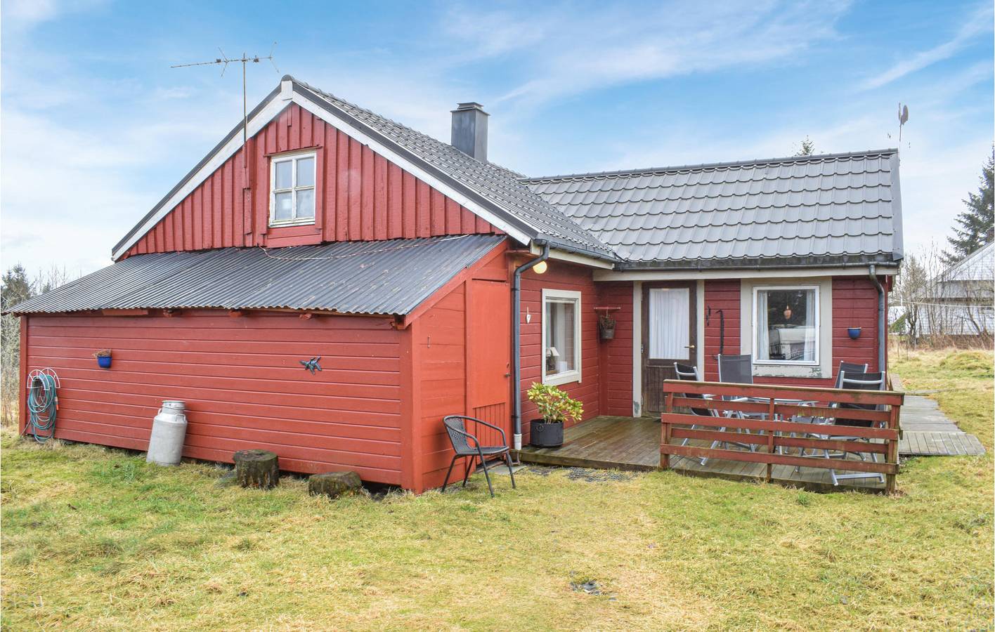 Ferienhaus für 7 Personen mit Terrasse in Austrheim