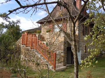 Gîte pour 4 personnes, avec jardin à Prudhomat