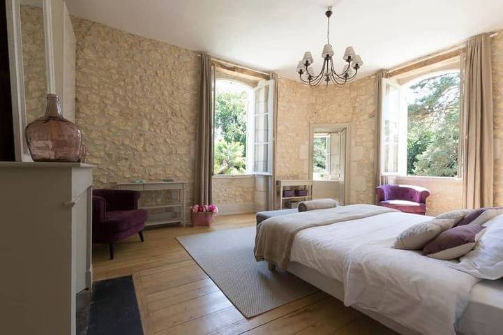 Location de vacances pour 16 personnes, avec jardin à Bourrou - 2