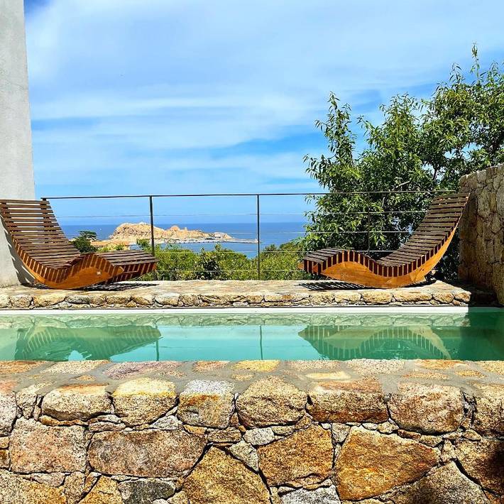 Appart’hôtel pour 4 personnes, avec piscine ainsi que vue et terrasse