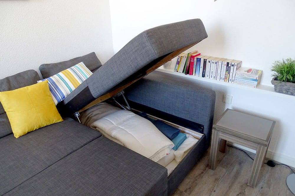 Appartement entier, Appartement F2 de standing très calme  avec piscine chauffée in Saint-Martin-de-Ré, Île de Ré