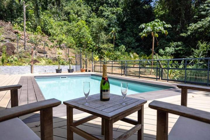 Villa pour 10 personnes, avec vue et piscine ainsi que terrasse et jardin, animaux acceptés dans Guyane française - 2