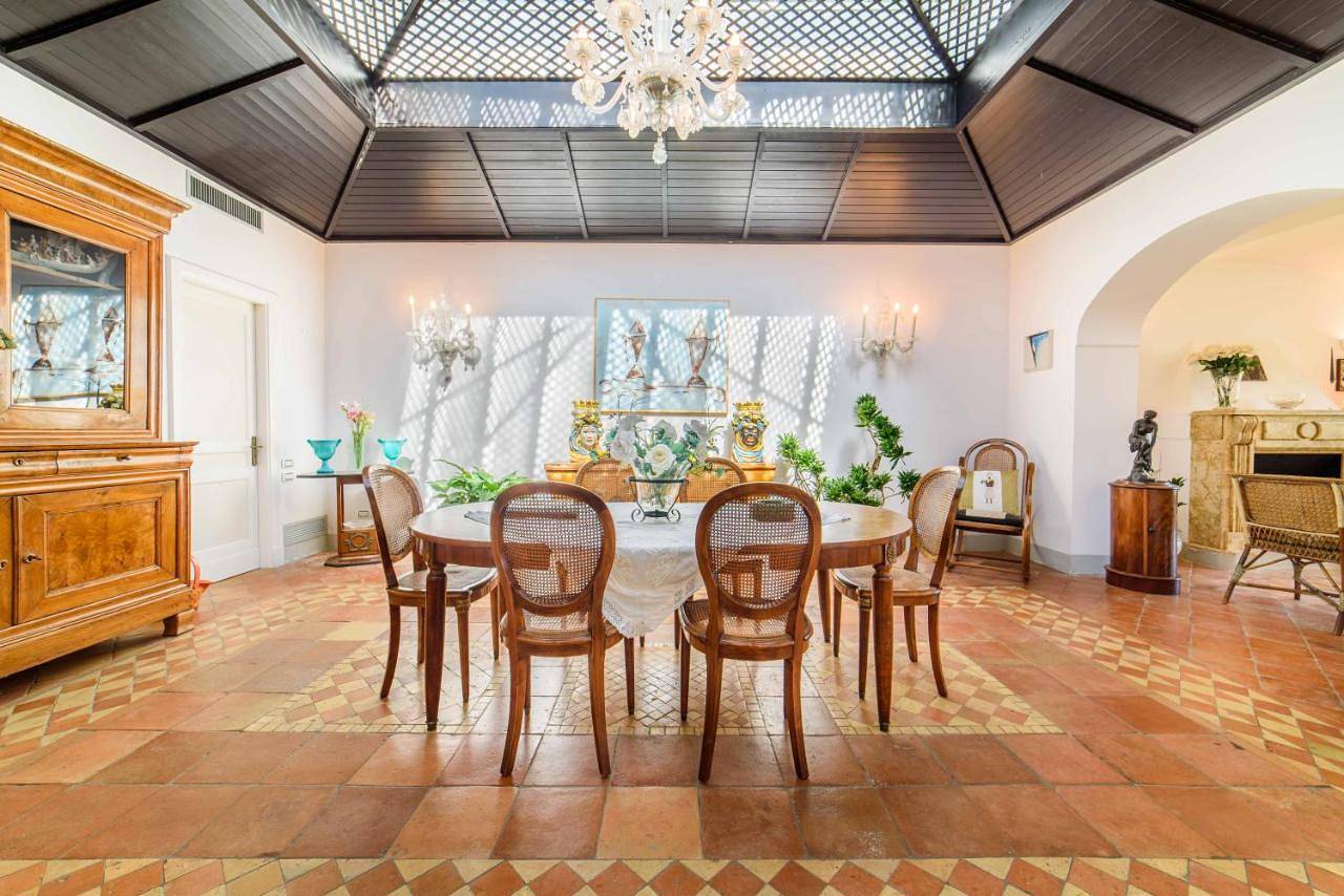 Starhost - Villa Il Poggio, Amalfi Coast with pool, garden, patio and terrace in Vietri sul Mare, Costiera amalfitana