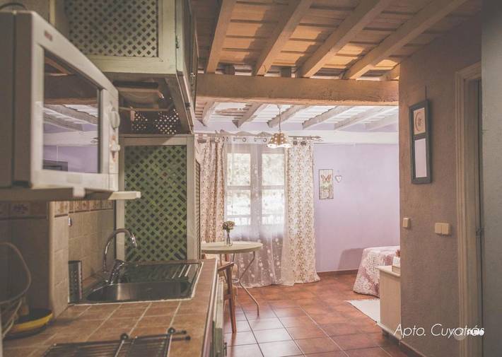 Casa rural para 2 personas, con jardín en Cabezuela del Valle - 3
