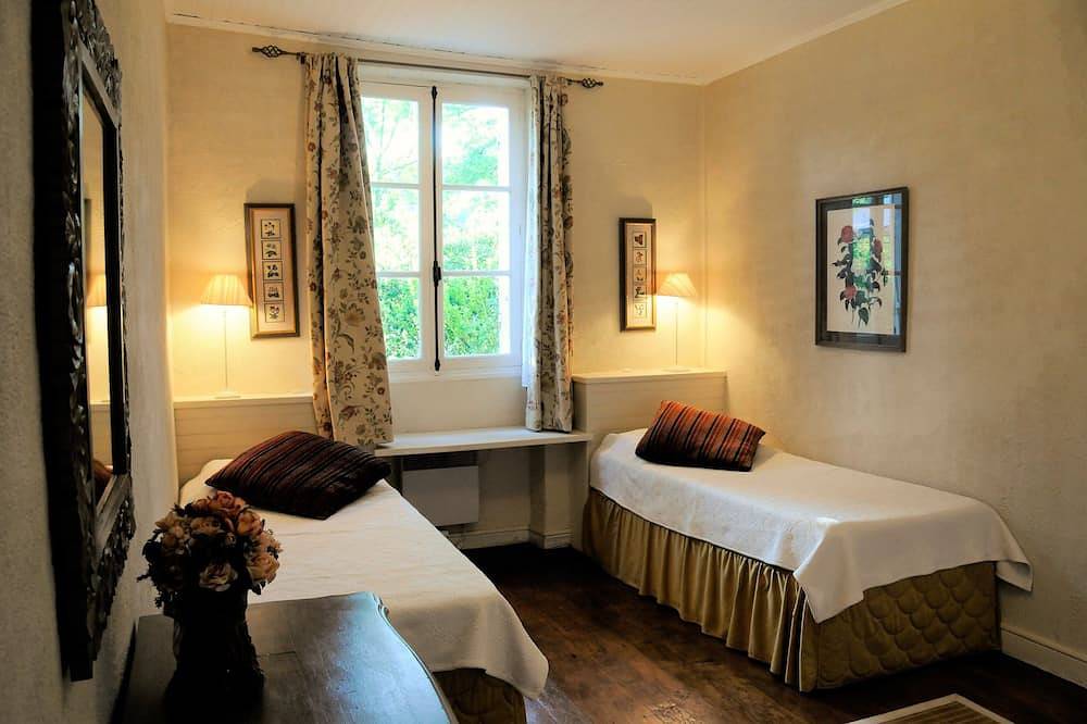 The Miller’s Cottage, retraite confortable, 5 couchages, piscine privée, Wifi gratuit in Saint-Front-sur-Lémance, Région de Villeneuve-sur-Lot